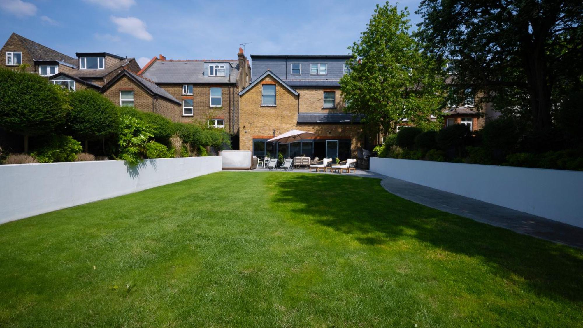 Villa Dream House London With Gym, Cinema And Housekeeper Stadtteil Stadtteil Ealing Exterior foto